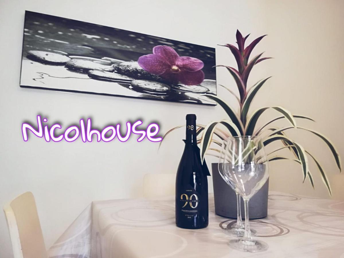 Appartamento Nicolhouse Bari Esterno foto